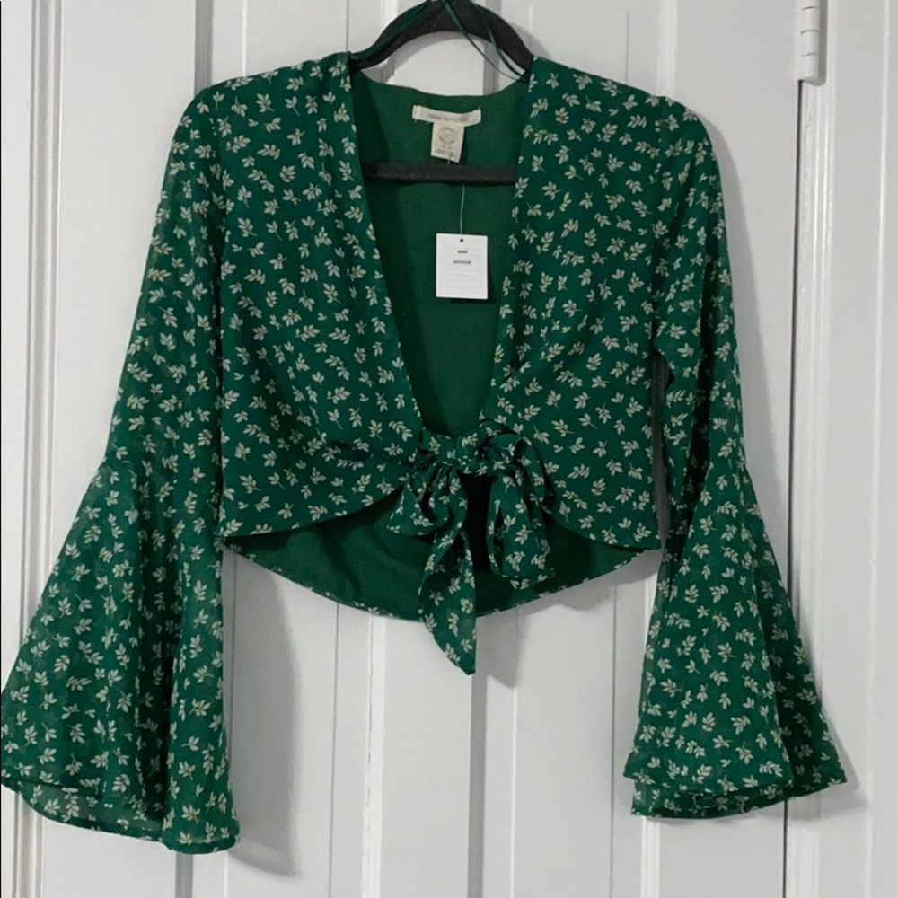 Crop tie top !!